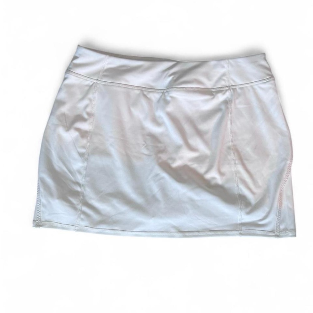 Tangerine Women's Athletic Skort White Size Medium Back Pocket Built In Shorts